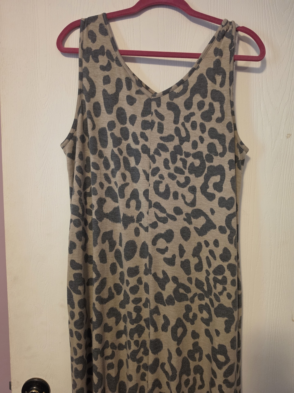 Sleeveless V-Neck Leopard Print Jumpsuit in Taupe/Charcoal